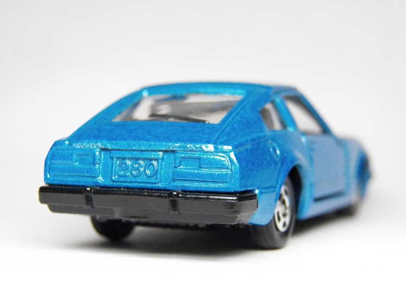 Illustration for article titled Monday Mail HAWL Tomica BlueStreak and Skyline 2000 Turbo GT-ES